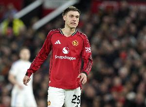 5000万镑买入！talkSPORT：曼联今夏愿2500万镑出售25岁乌加特最新头条