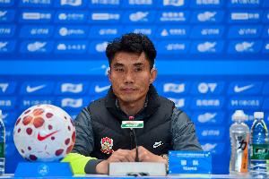 郑智：目前最重要的是恢复身体，把球员的体能调整到适合的状态最新头条